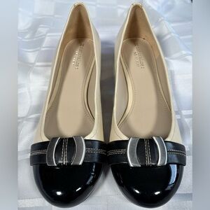 Naturalizer Black and Cream Loafers with Silver Accent